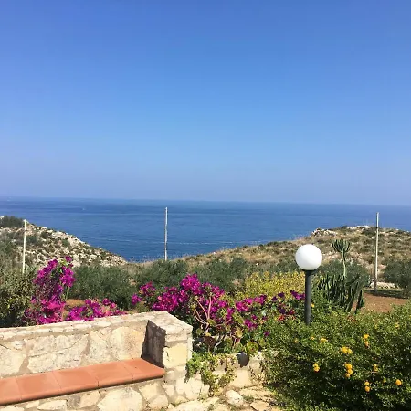 Guest house Cala Rossa *