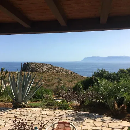Cala Rossa Guest house *