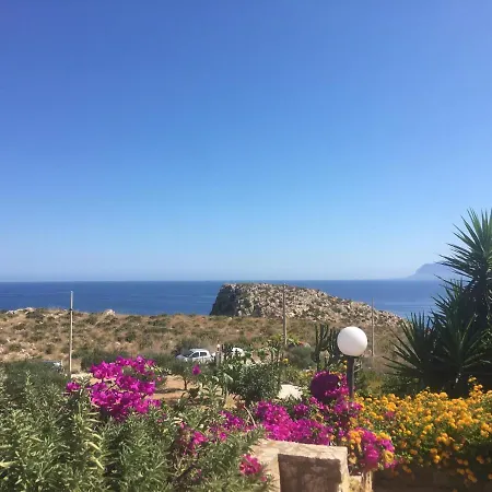 Cala Rossa Guest house *