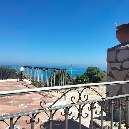 Guest house Cala Rossa *
