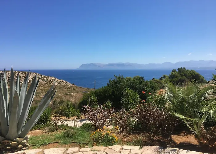 招待所 Cala Rossa 卡斯泰拉马莱