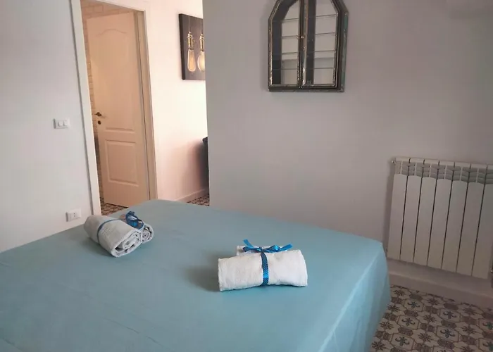 Cala Rossa 招待所